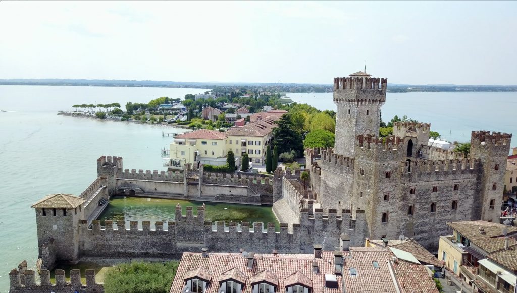 castello scaligero di Sirmione — Punto di interesse , Milano