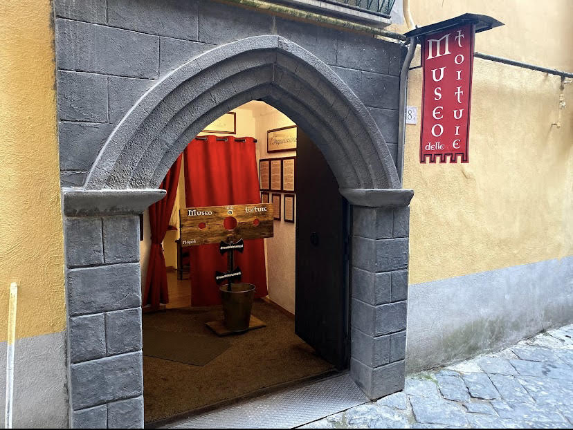 Museo delle Torture — Punto di interesse a Napoli, Napoli