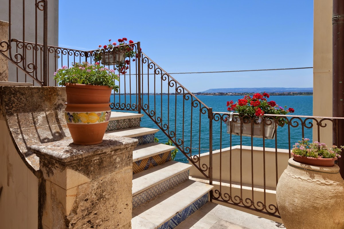 Charme Hotel Henry's House / Hotel Ortigia — Alloggio a Siracusa, Siracusa