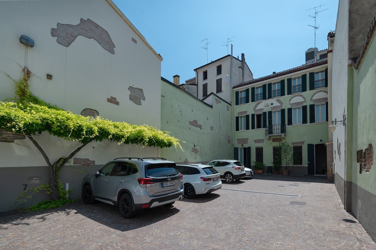 Hotel Mantegna Stazione — Alloggio a Mantova, Mantova