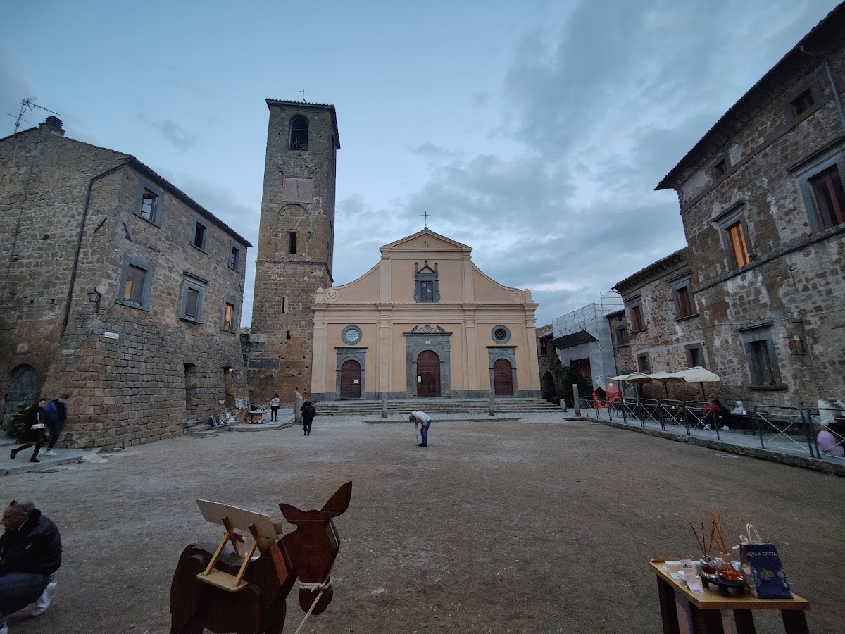 CORTE DELLA MAESTA' - ANTICA RESIDENZA — Alloggio a Civita di Bagnoregio, Viterbo