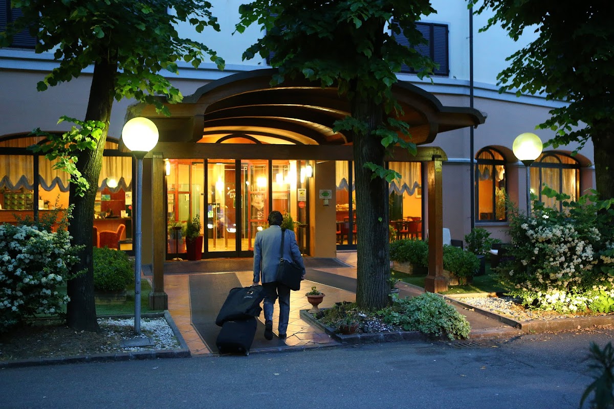 Hotel Le Ville — Alloggio a Modena, Modena