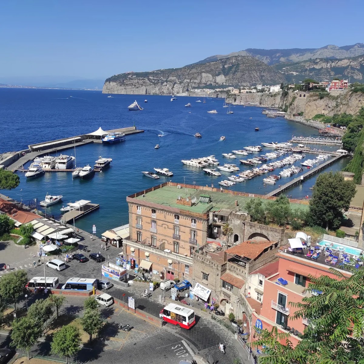 Bed and Breakfast sul Corso — Alloggio a Salerno, Salerno