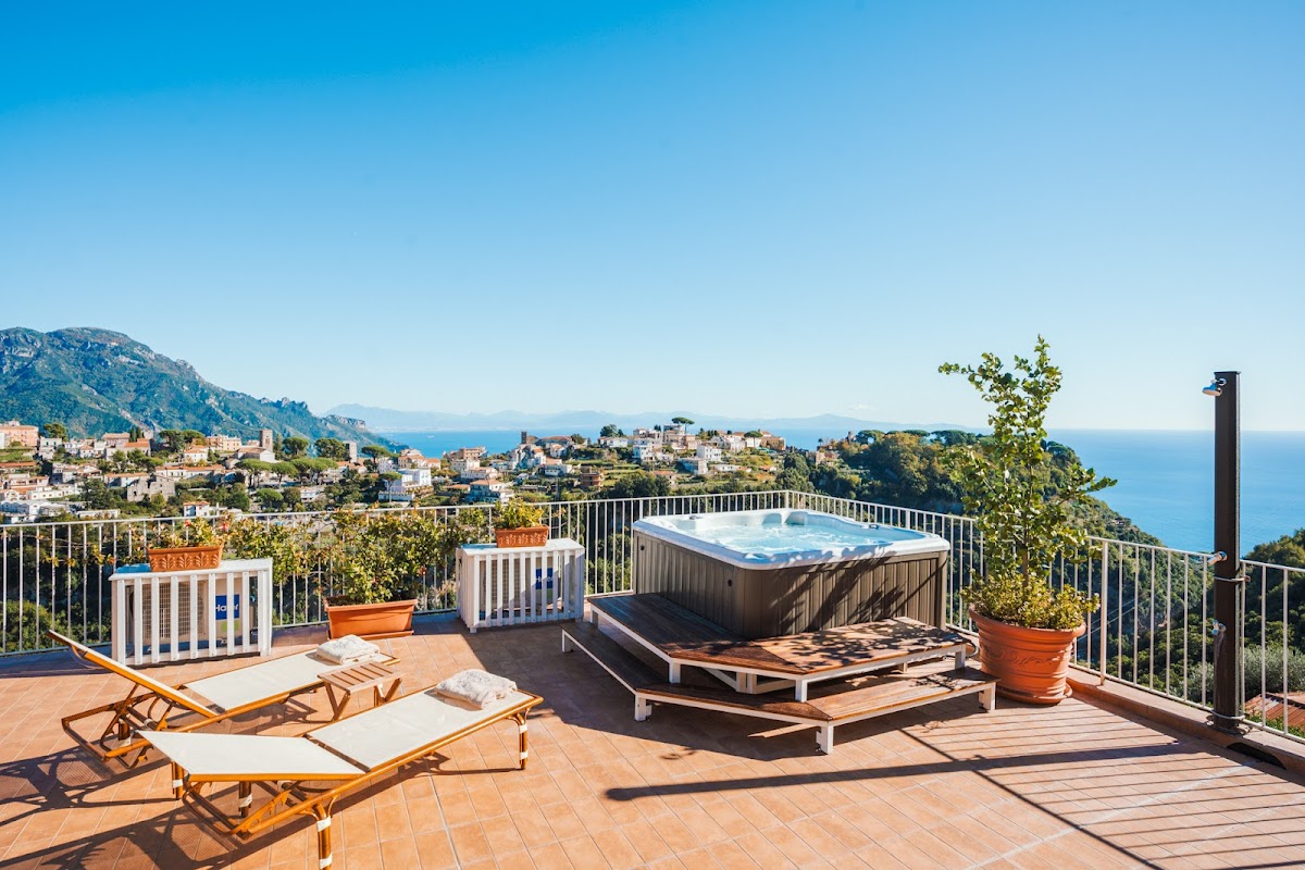 Hotel Zi' Ntonio — Alloggio a Ravello, Salerno