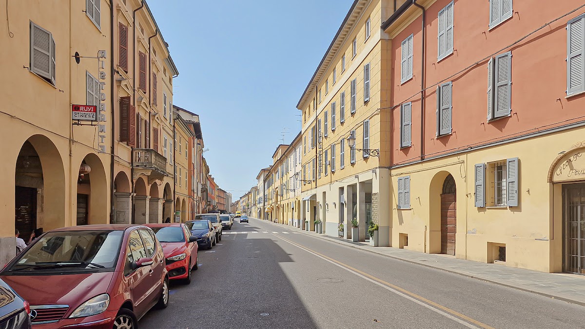 Alle Porte Del Centro Guest House Reggio Emilia — Alloggio a Reggio Emilia, Reggio Emilia