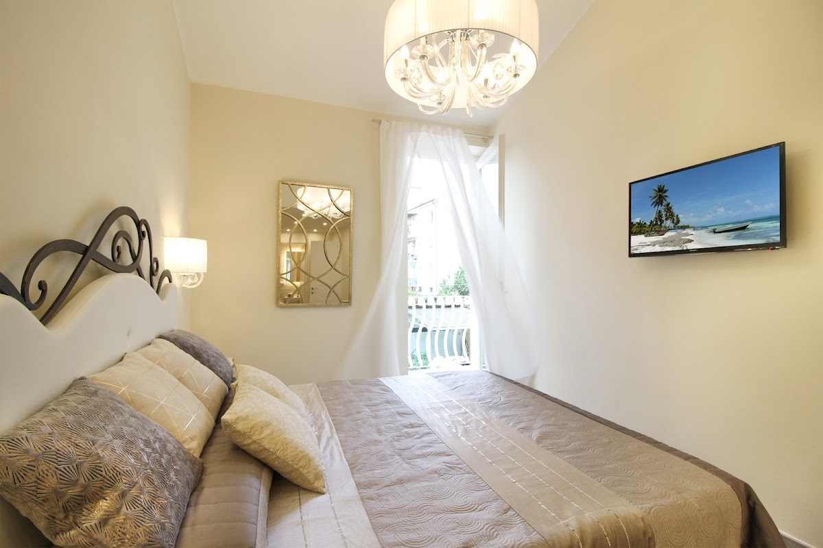Lucca in Chic - Guest House Affittacamere — Alloggio a Lucca, Lucca