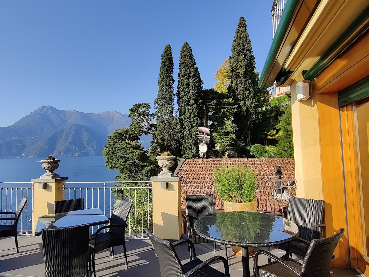 Albergo Milano — Alloggio a Varenna, Lecco