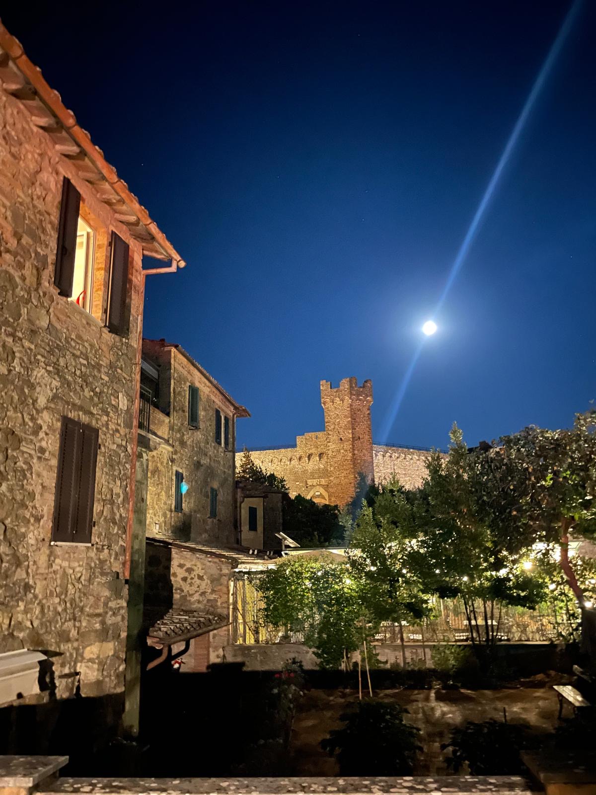 La Dimora Di Roberta — Alloggio a Montalcino, Siena
