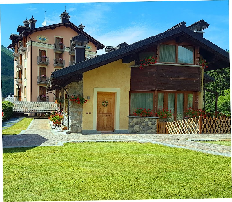 Villa Maria Teresa & Chalets Mignon