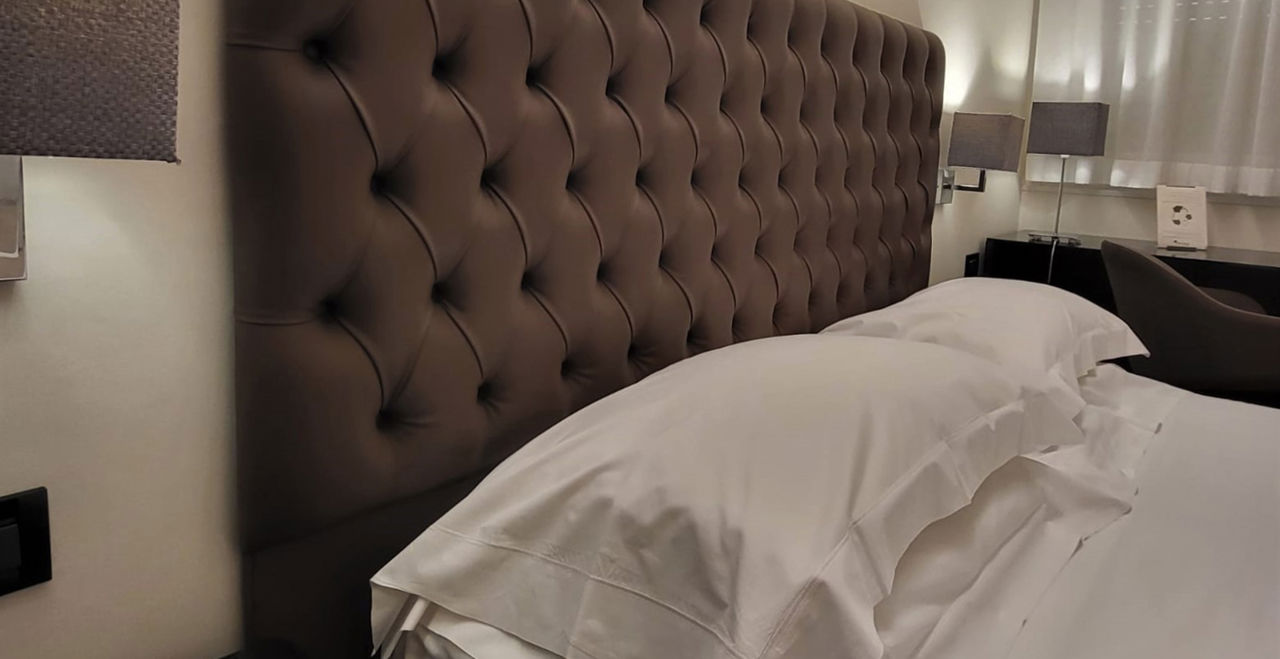 Hotel Plaza — Punto di interesse a Pescara, Pescara