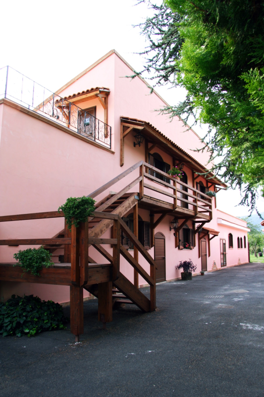 Agriturismo Tenuta Baroni Galdieri — Alloggio a Salerno, Salerno