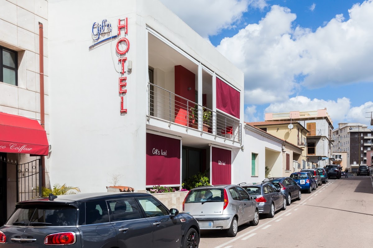 Gil's Hotel — Alloggio a Olbia, Sassari