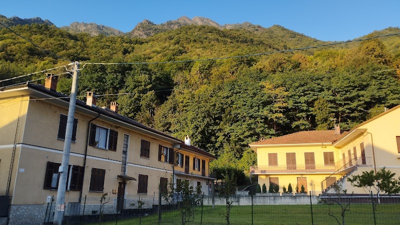Albergo L'Ostu Del Povr-om — Alloggio a Perosa Argentina, Torino
