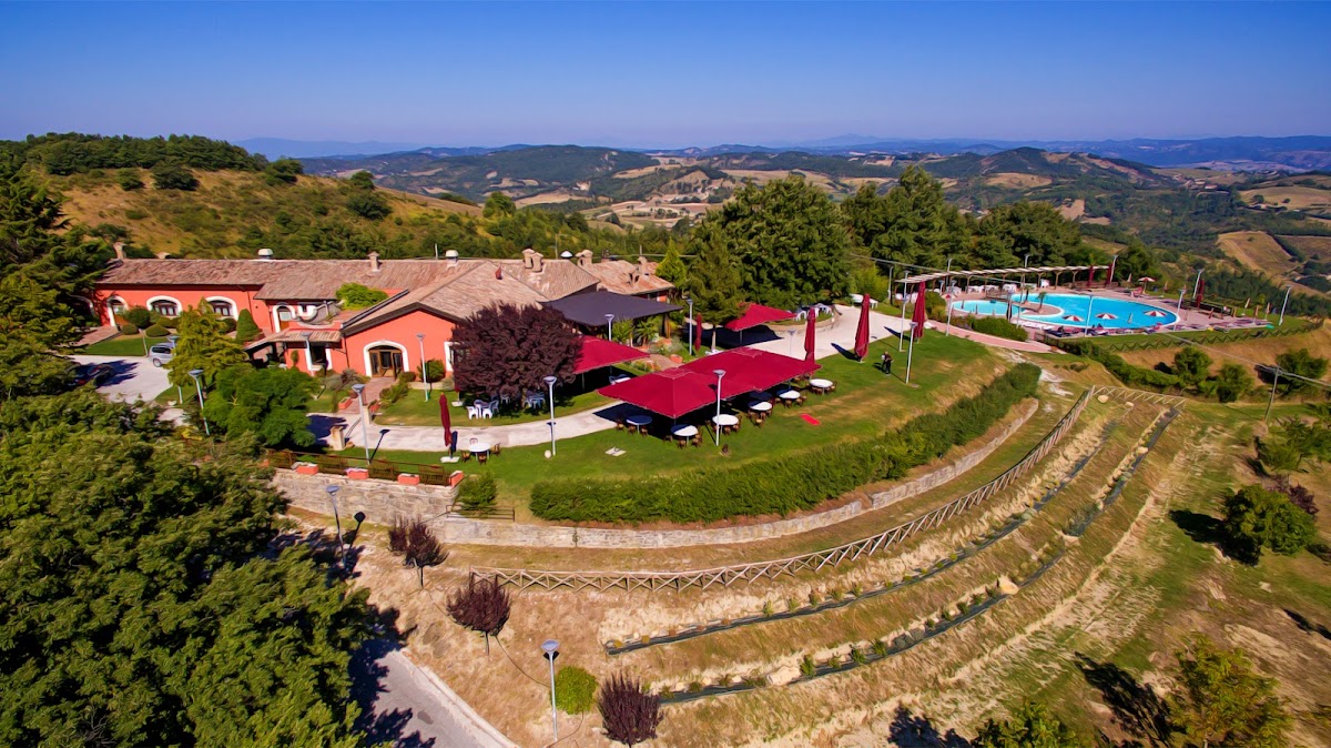 Agriturismo Faro Rosso — Alloggio a Gubbio, Perugia