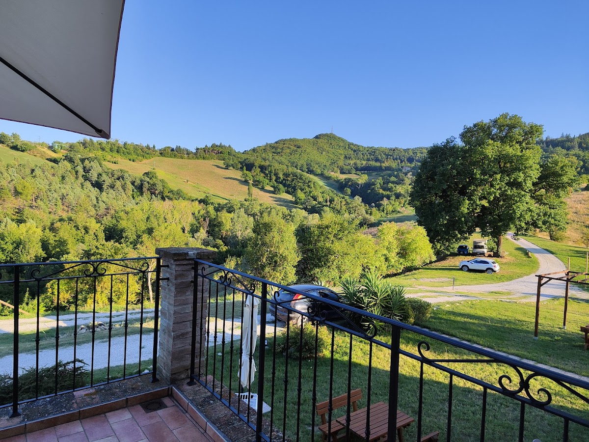 Agriturismo Cà Ferro — Alloggio a Urbino, Pesaro e Urbino
