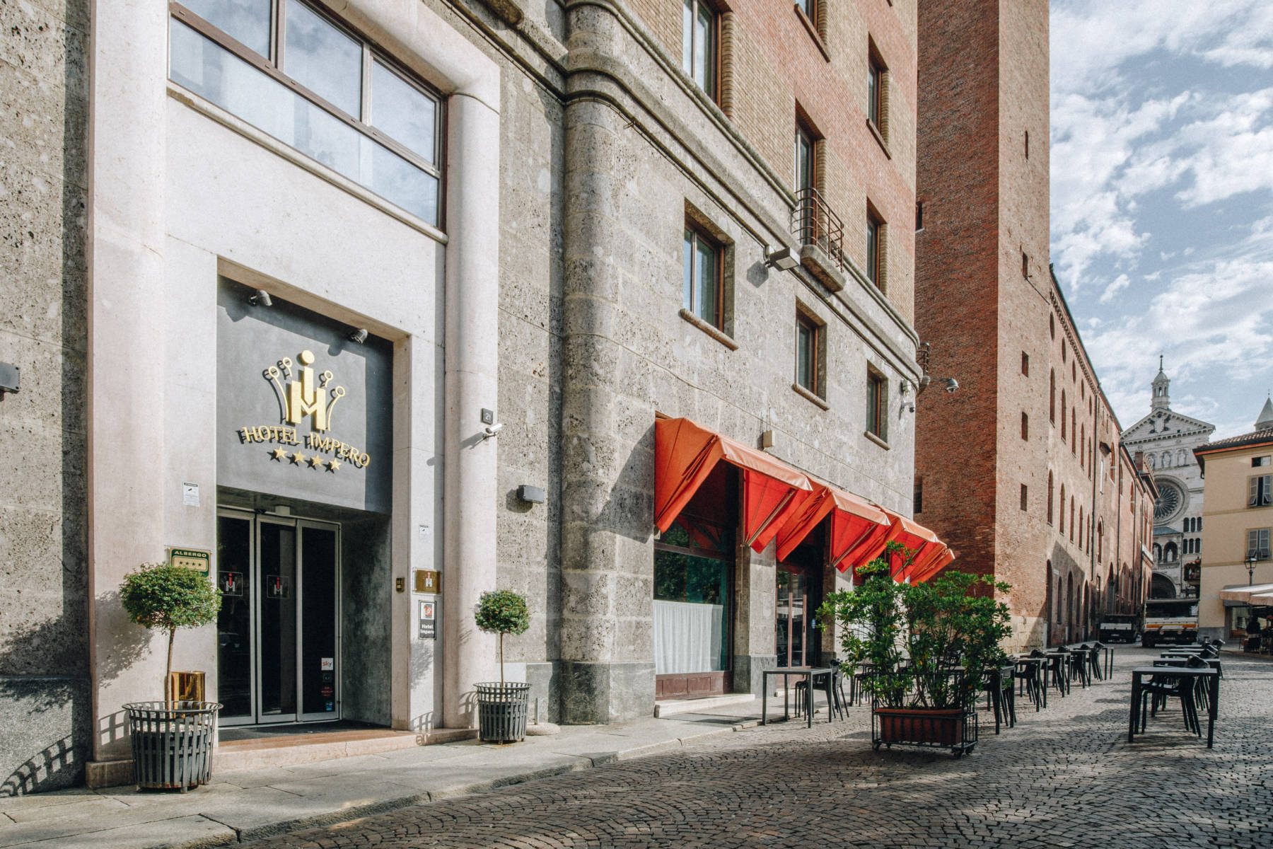Hotel impero — Alloggio a Cremona, Cremona