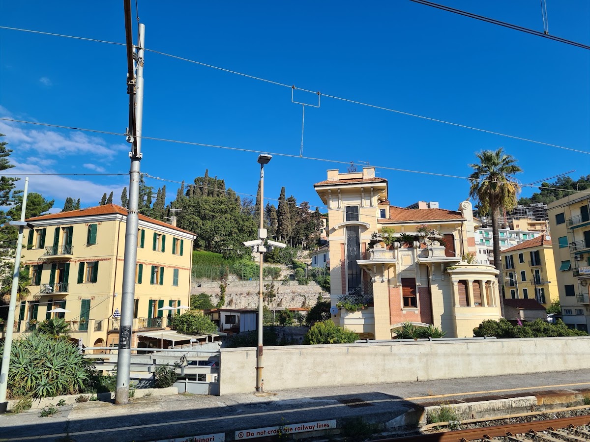Villa Gina — Alloggio a Finalborgo, Savona