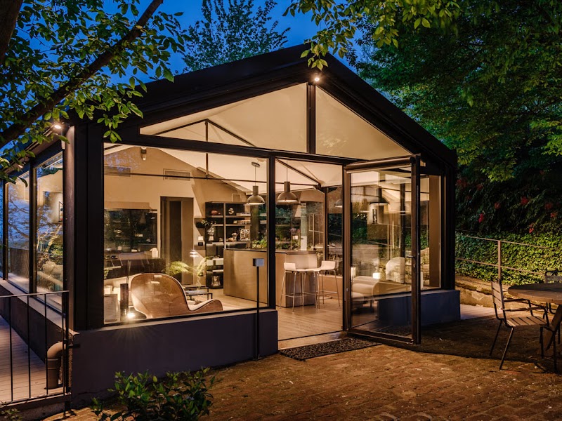 Glass House & SPA - DCA Certified