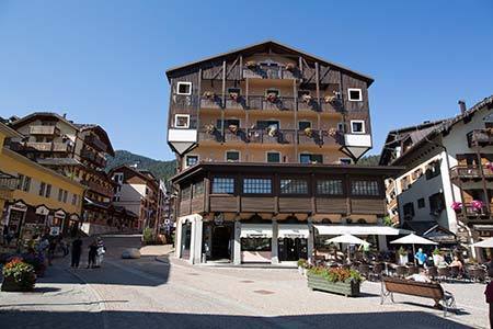 Residence Sport Campiglio — Alloggio a Madonna di Campiglio, Trento