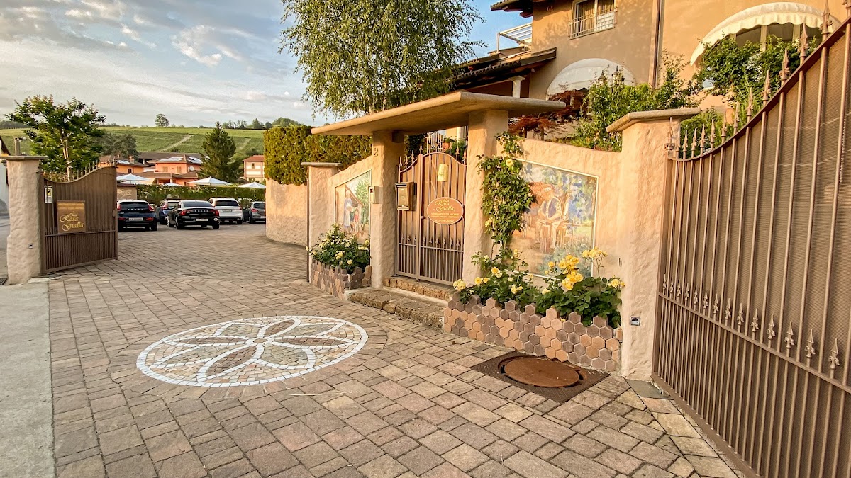 La Rosa Gialla - Bio Appartamenti e camere di charme a Barolo — Alloggio a La Morra, Cuneo