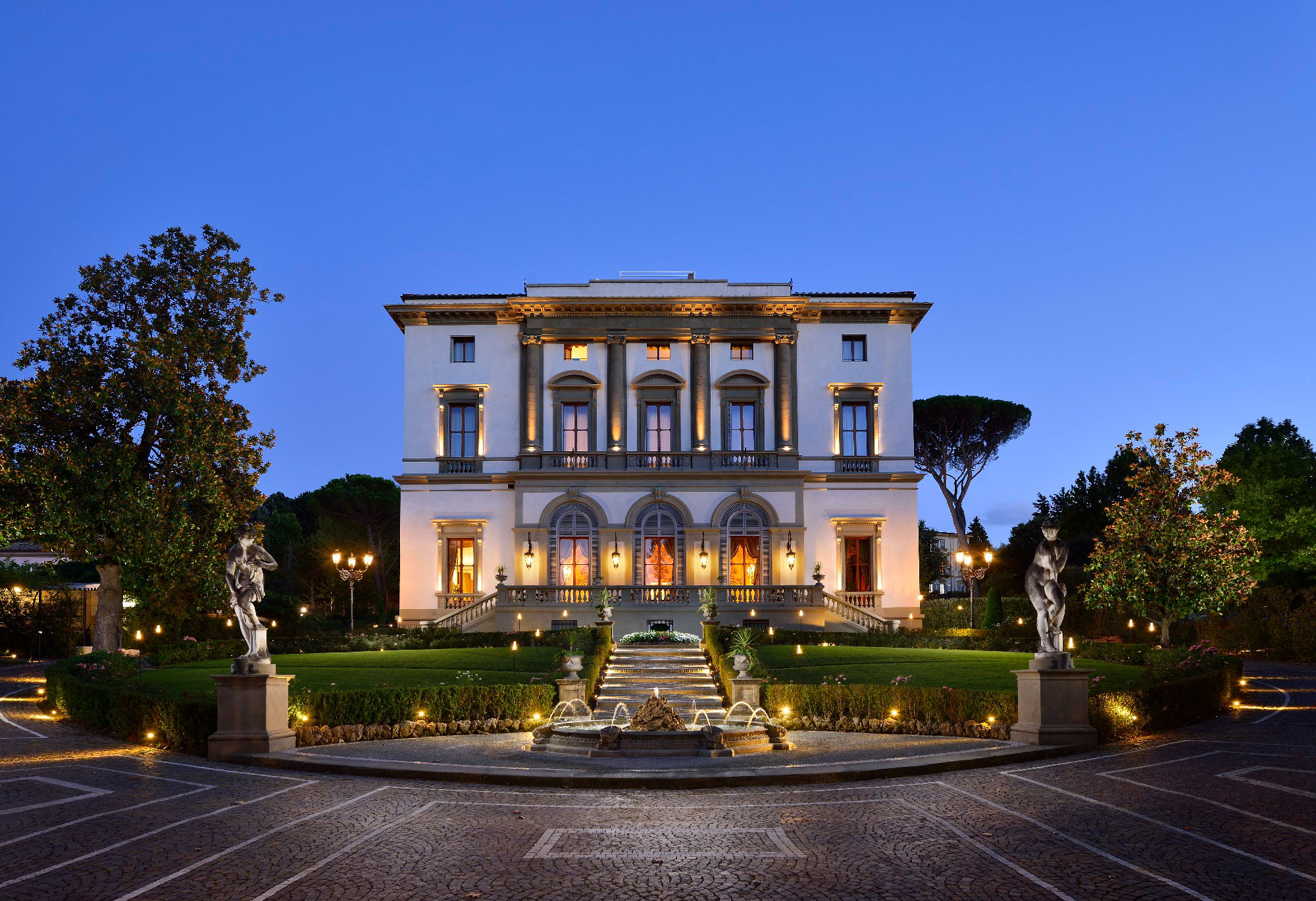 Hotel Villa Cora — Punto di interesse a Firenze, Firenze