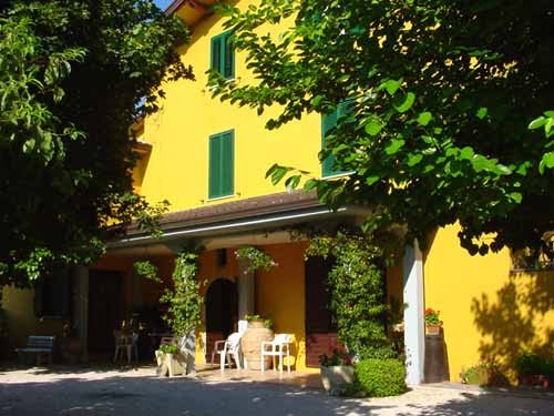 Agriturismo La Cantina — Alloggio a Assisi, Perugia