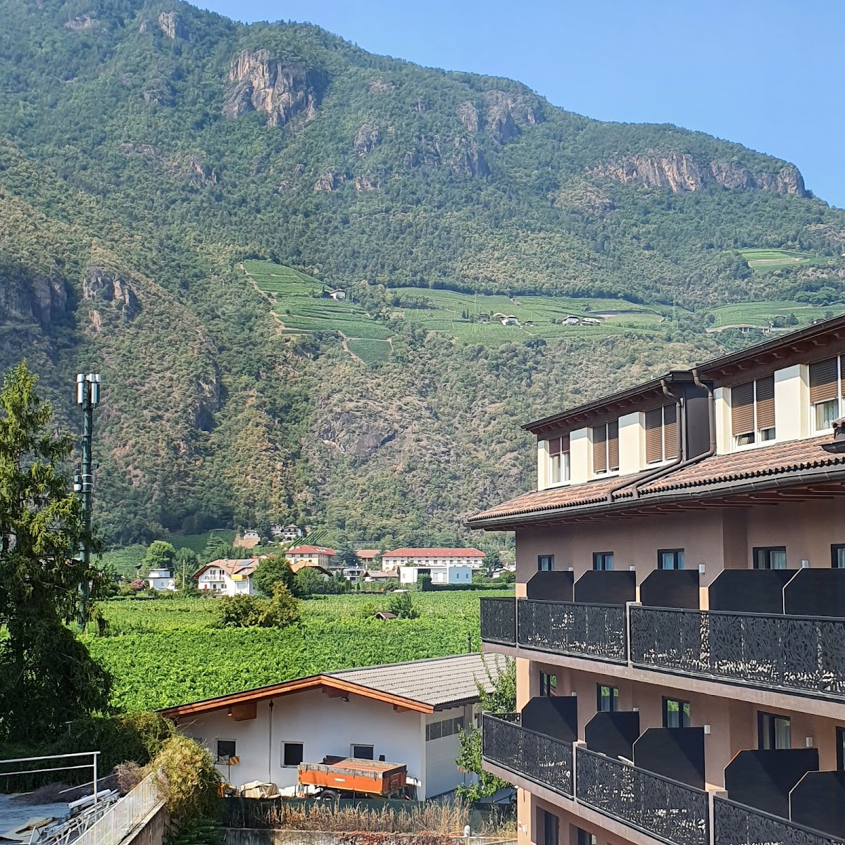 Chrys Hotel — Alloggio a Bolzano, Bolzano