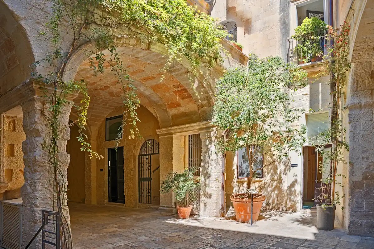 B&B Palazzo Personè Dimora Storica — Alloggio a Lecce, Lecce
