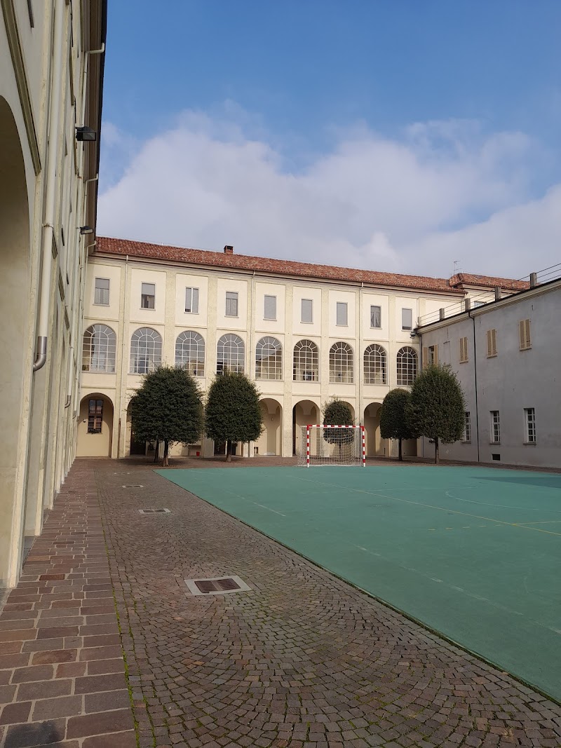 Casa di Ospitalità Religiosa Seminario Vescovile di Alba — Alloggio a Alba, Cuneo