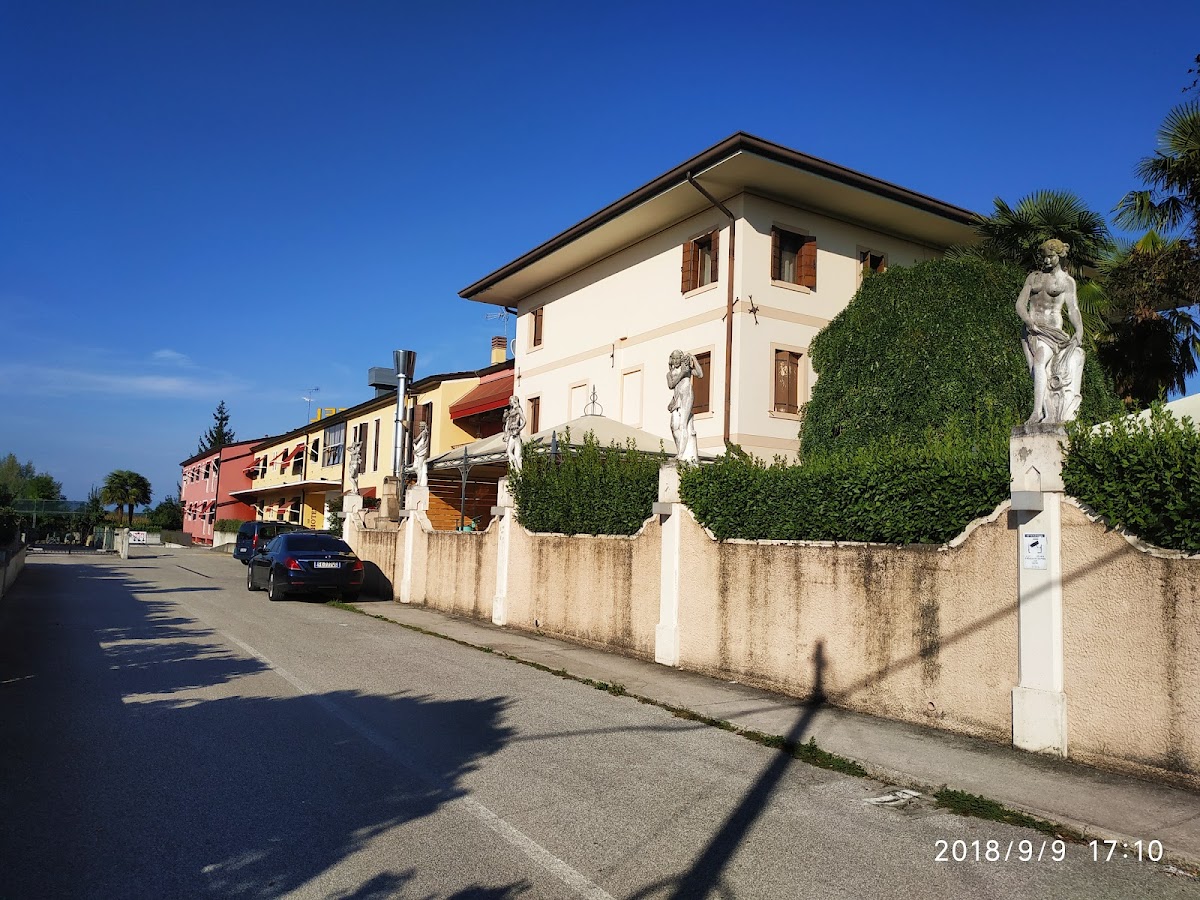 Il Cecchini Hotel — Alloggio a Pordenone, Pordenone