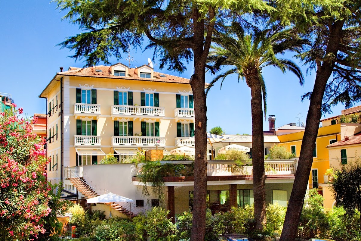 Hotel Lamberti — Alojamiento in Alassio, Savona