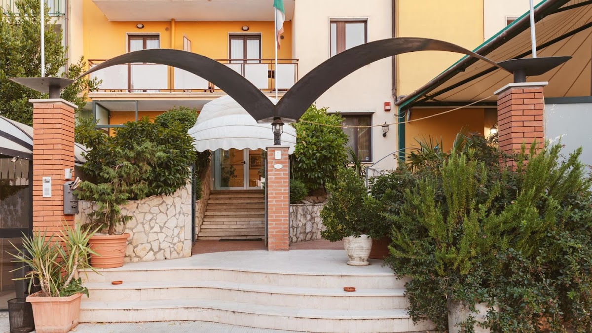 Hotel Villa del Sorriso — Alloggio a Venosa, Potenza