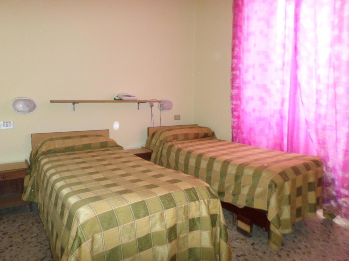 Hotel Aurora — Alojamiento in La Spezia, La Spezia