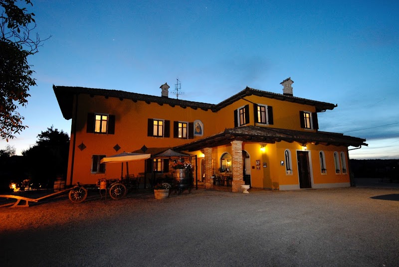 Ca' Brusà — Alloggio a Barolo, Cuneo