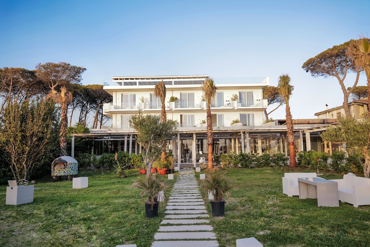 Strand Hotel Artemide Mare 33 passi dalla spiaggia — Alloggio a Paestum, Salerno