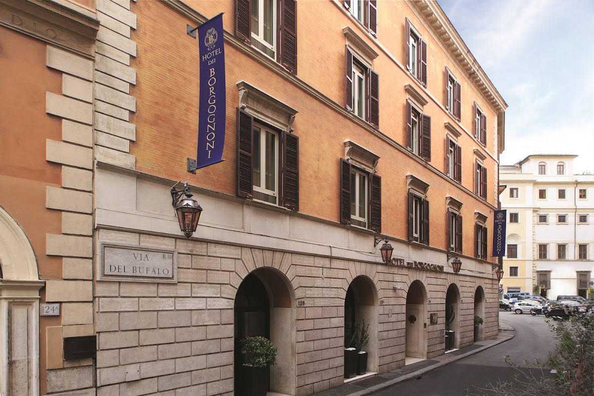 Hotel Dei Borgognoni Roma — Alloggio a Roma, Roma