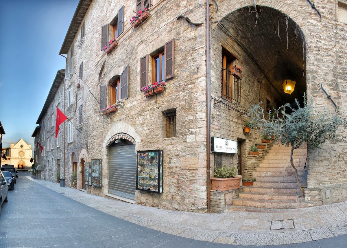 Hotel Properzio — Alloggio a Assisi, Perugia