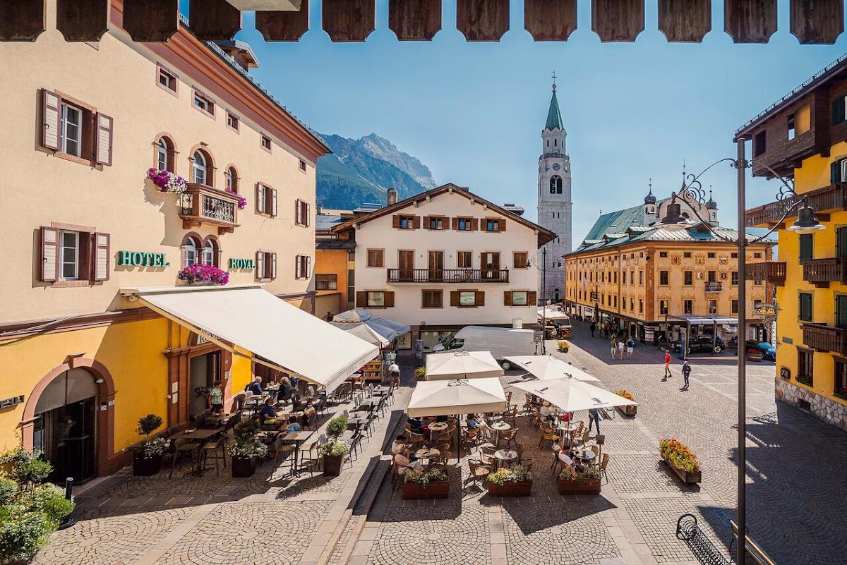 Hotel Royal — Alloggio a Cortina d Ampezzo, Belluno