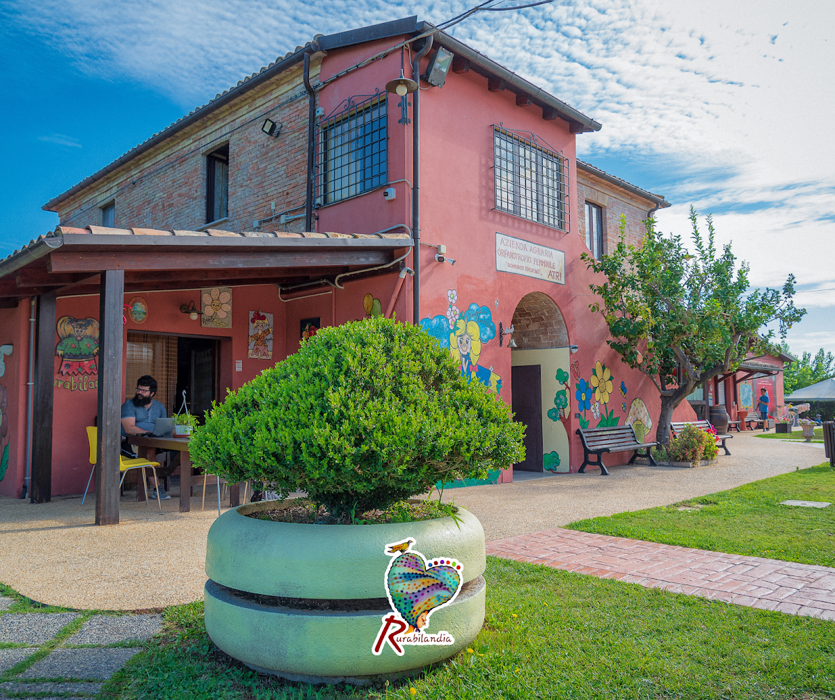 Rurabilandia - Fattoria Didattica e Agriturismo Sociale — Alloggio a Sulmona, L'Aquila