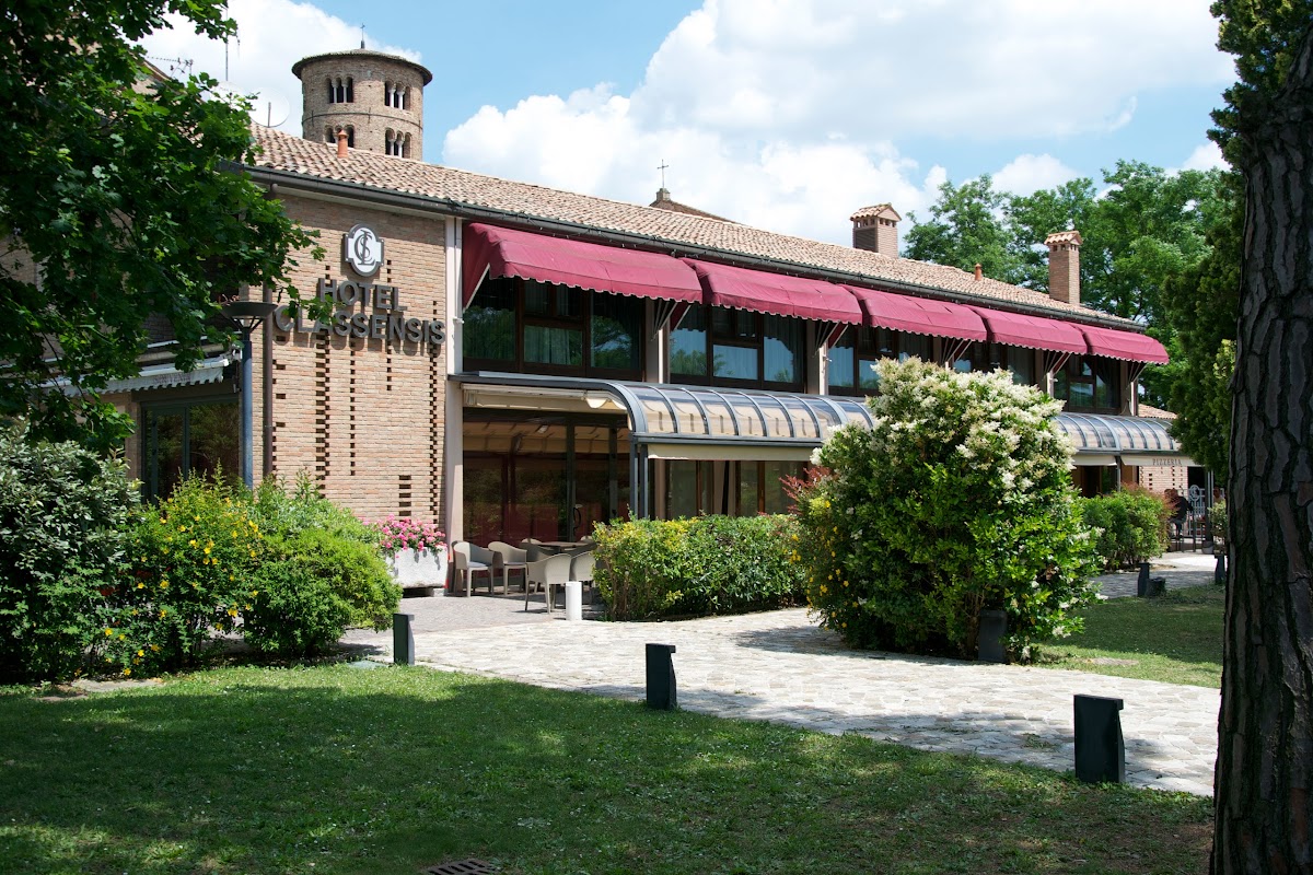 Hotel Classensis - Basilica di Sant'Apollinare in Classe — Alloggio a Ravenna, Ravenna