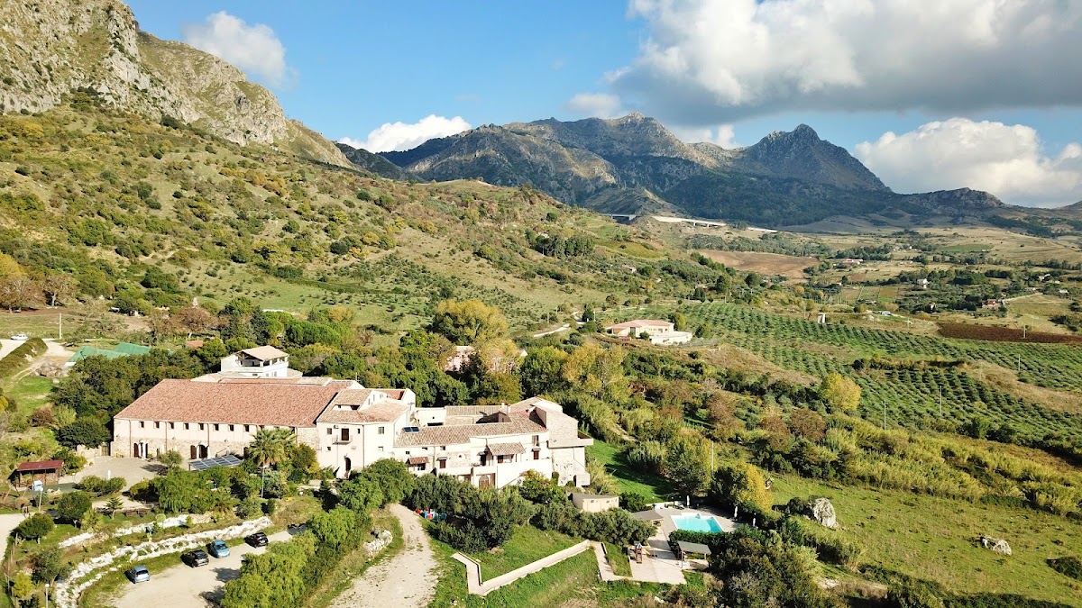 Agriturismo Masseria La Chiusa — Alloggio a Palermo, Palermo