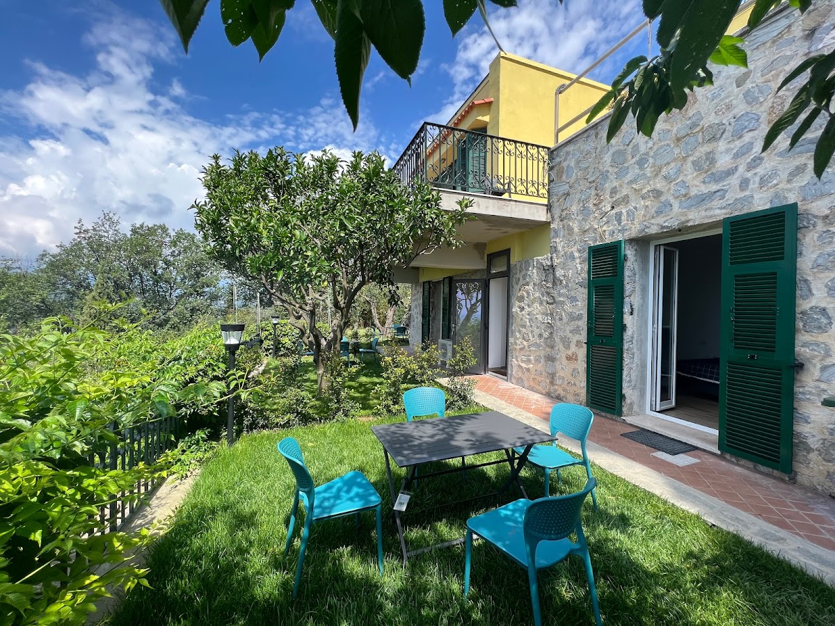Bed and Breakfast BikeandClimb — Alloggio a Finalborgo, Savona