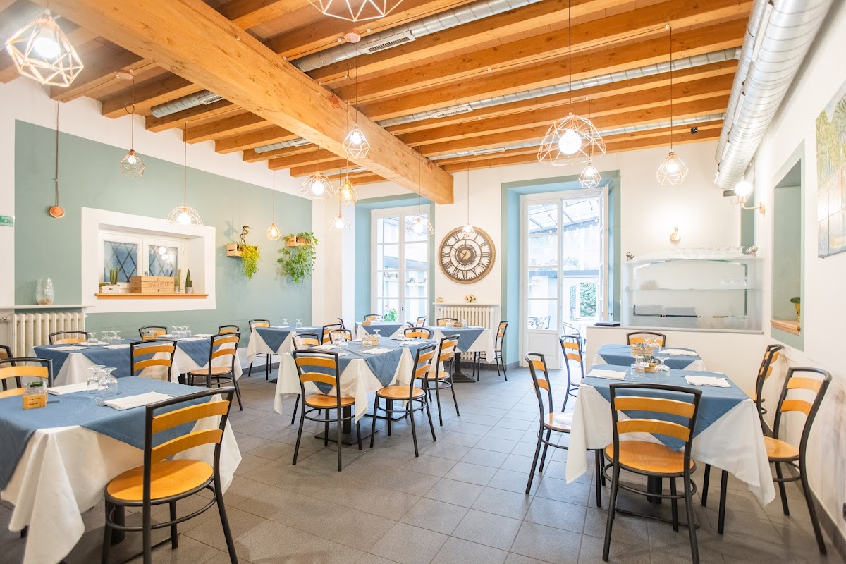 Albergo Ristorante Pizzeria del Sole — Alloggio a Varenna, Lecco