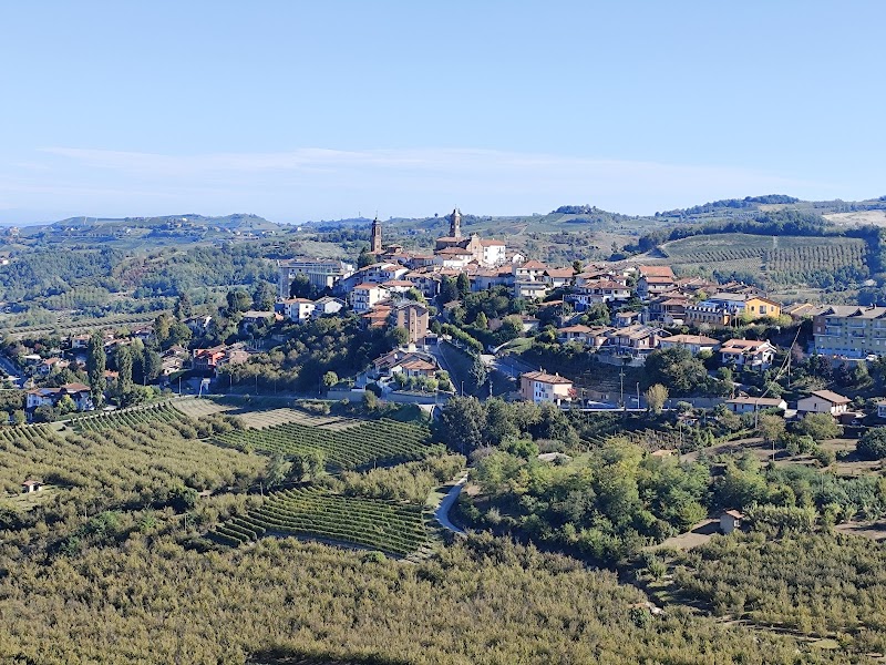 Area Sosta Camper — Alloggio a Langhe Hills, Cuneo