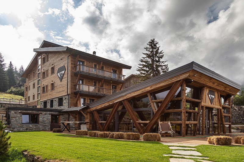 Alpine Boutique Hotel Avalanche — Alloggio a Oulx, Torino