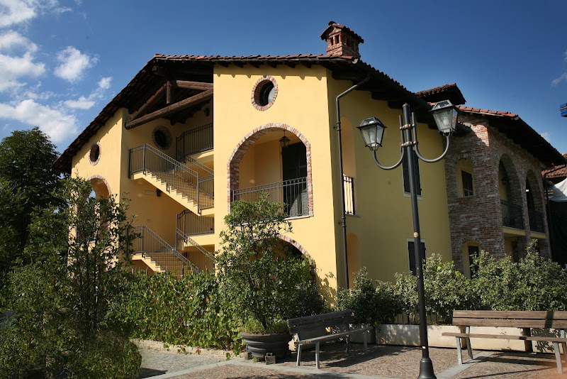 Hotel Barolo — Alloggio a Barolo, Cuneo