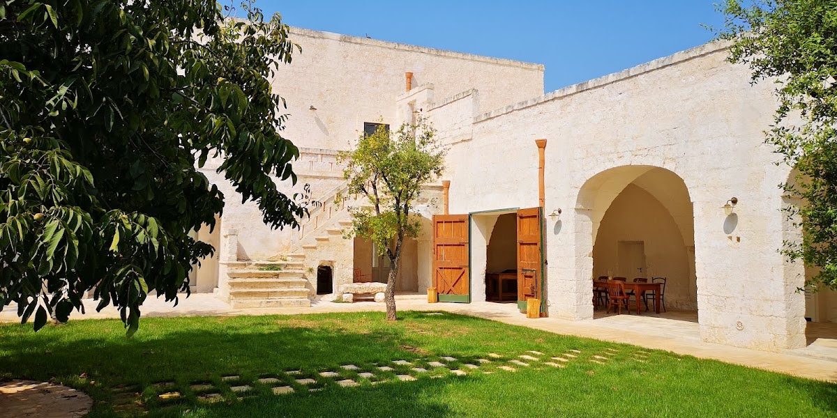 Masseria Mangiamuso — Accommodation in Ostuni, Brindisi