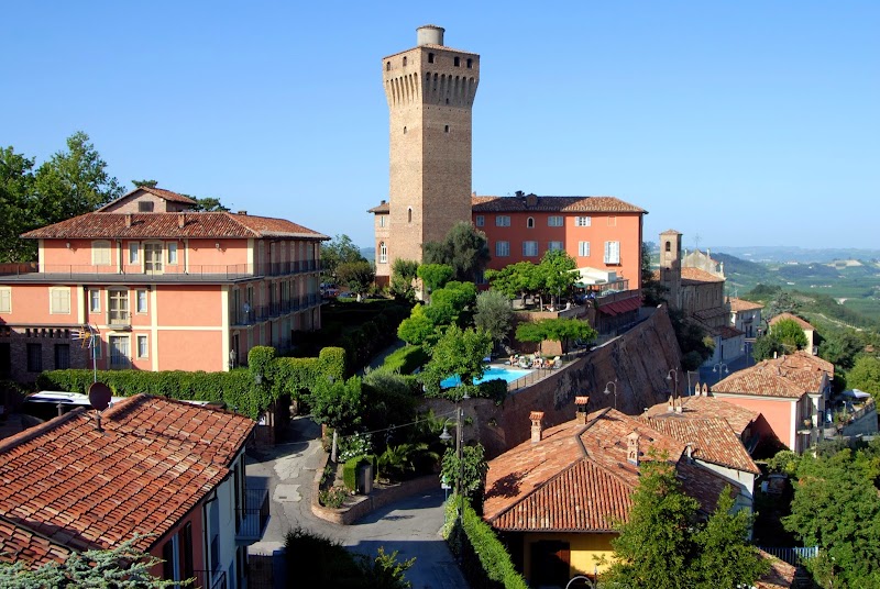 Hotel Castello di Santa Vittoria - Santa vittoria d’alba