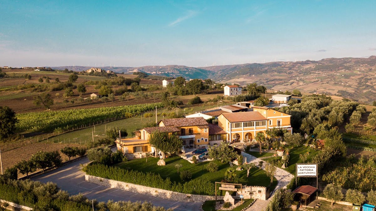 La Vecchia Fattoria Agriturismo - cucina contadina — Alloggio