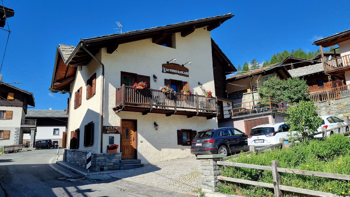 B&B Le Vieux Rascard — Alloggio a Champoluc, Aosta